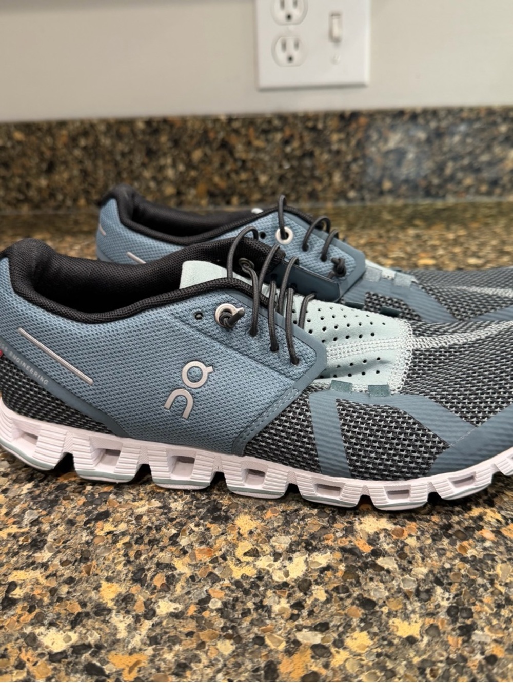 On Running Cloud ladies 7.5 Running Shoes - Blue/Gray